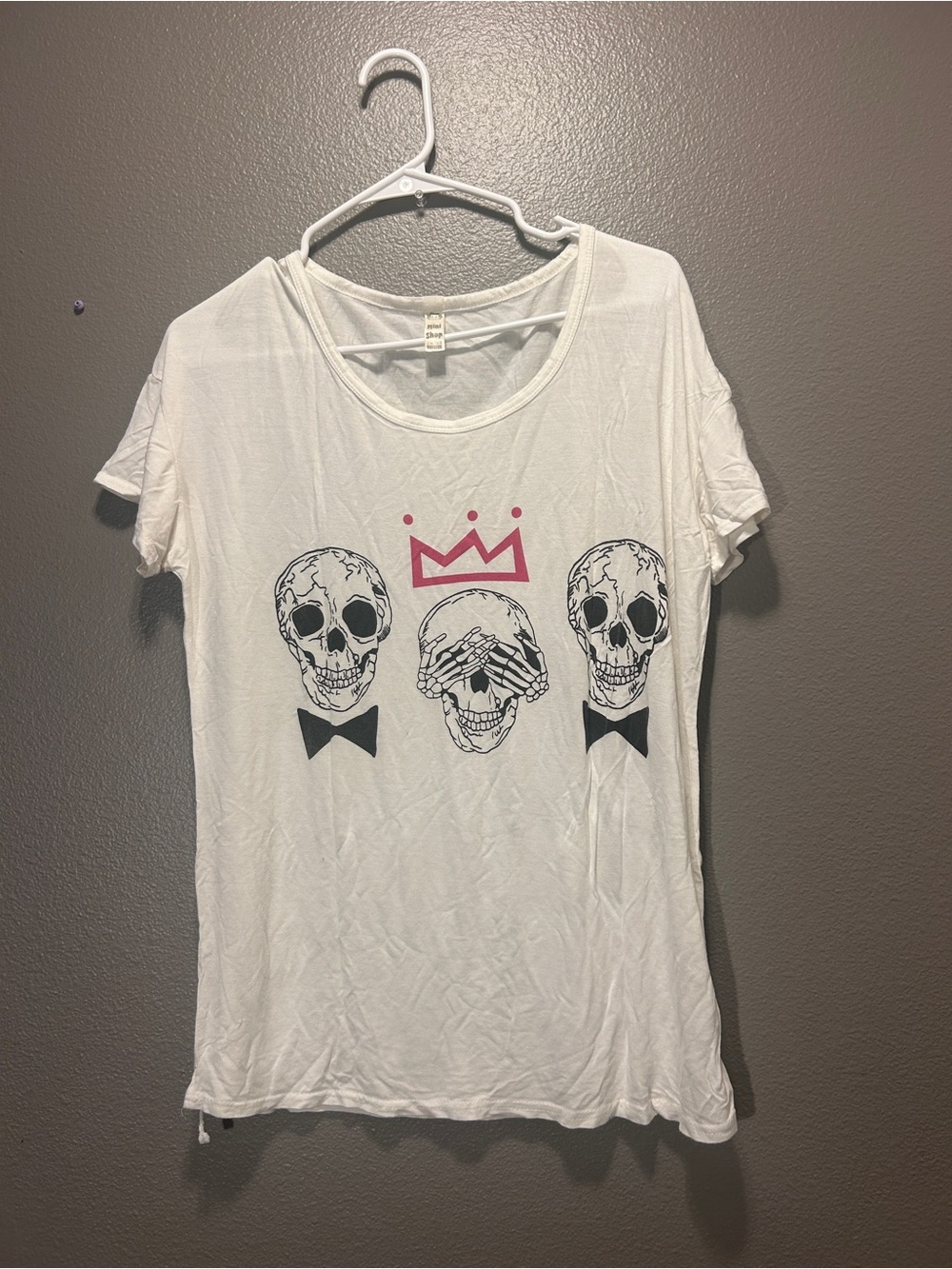 Mini Shop Three Skulls Pink Crown Graphic T Shirt Womens Medium M White Alt Tee